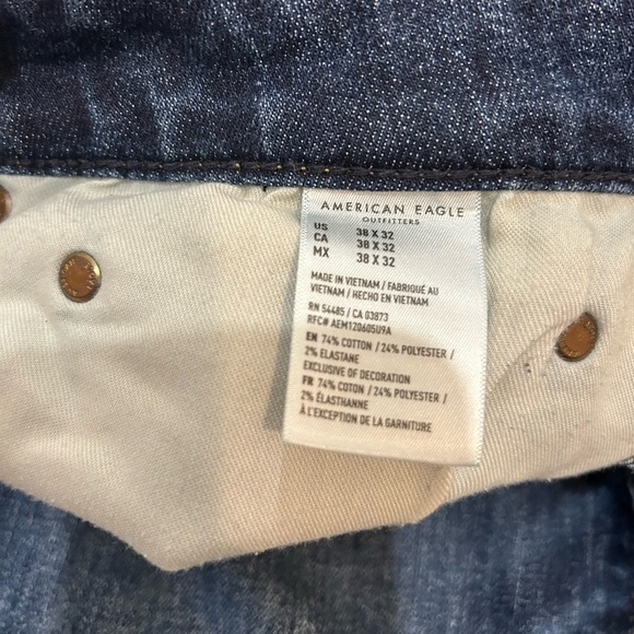 American Eagle Blue Jeans - Picture 4 of 5